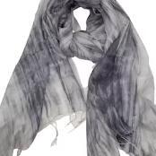 Silk shawl/scarf in Java's trumtum motif